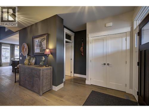 5499 Mountainside Drive, Kelowna, BC - Indoor Photo Showing Other Room