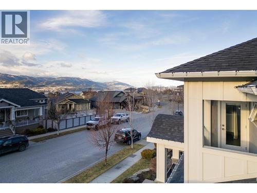 5499 Mountainside Drive, Kelowna, BC - Outdoor