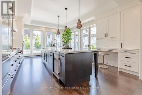 26 - 10 Maple Grove Drive, Oakville (Mo Morrison), ON - Indoor Photo Showing Kitchen With Upgraded Kitchen
