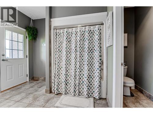 108 Red Rock Crescent, Enderby, BC - Indoor Photo Showing Bathroom