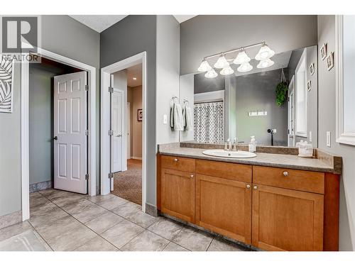 108 Red Rock Crescent, Enderby, BC - Indoor Photo Showing Bathroom