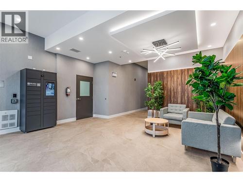 1380 Pridham Avenue Unit# 305, Kelowna, BC - Indoor Photo Showing Other Room