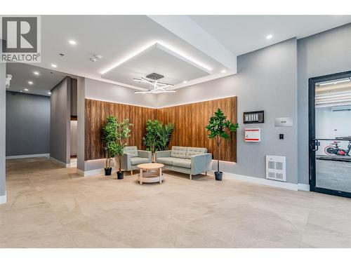 1380 Pridham Avenue Unit# 305, Kelowna, BC - Indoor Photo Showing Other Room