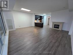 705B - 9608 YONGE STREET  Richmond Hill, ON L4C 0X3