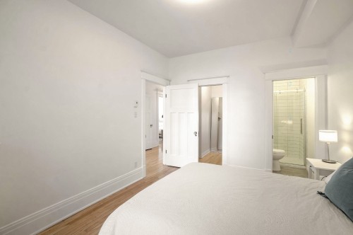 Chambre à coucher - 5023 Rue Fabre, Montréal (Le Plateau-Mont-Royal), QC - Indoor Photo Showing Bedroom