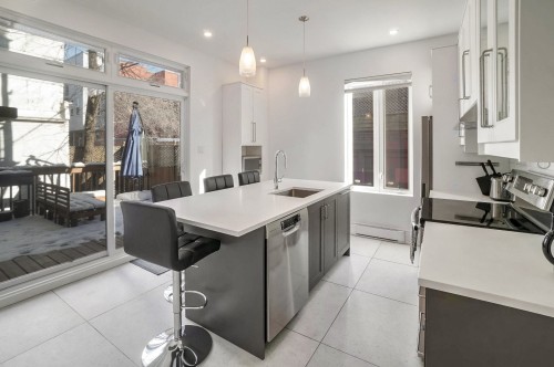 Cuisine - 5023 Rue Fabre, Montréal (Le Plateau-Mont-Royal), QC - Indoor Photo Showing Kitchen