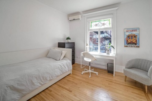 Chambre à coucher - 5023 Rue Fabre, Montréal (Le Plateau-Mont-Royal), QC - Indoor Photo Showing Bedroom