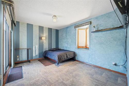 1245 Burrows Ave, Winnipeg, MB 