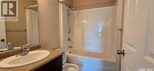 2523 Broderick Road, Regina, SK - Indoor Photo Showing Bathroom