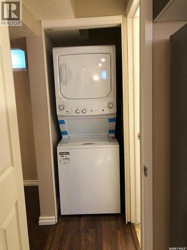 2523 Broderick Road, Regina, SK - Indoor Photo Showing Laundry Room
