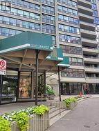405 - 33 ELMHURST AVENUE  Toronto, ON M2N 6G8