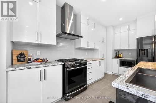 232 Aquarium Avenue, Ottawa, ON - Indoor Photo Showing Kitchen With Double Sink With Upgraded Kitchen