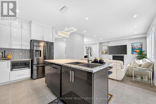 232 Aquarium Avenue, Ottawa, ON - Indoor Photo Showing Kitchen With Stainless Steel Kitchen With Double Sink With Upgraded Kitchen