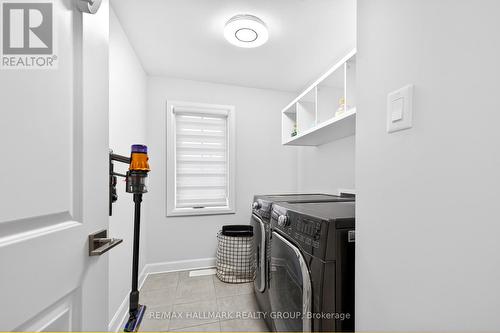 232 Aquarium Avenue, Ottawa, ON - Indoor Photo Showing Laundry Room