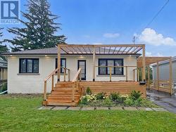 270 BRIGHTON AVENUE  Toronto, ON M3H 4E9