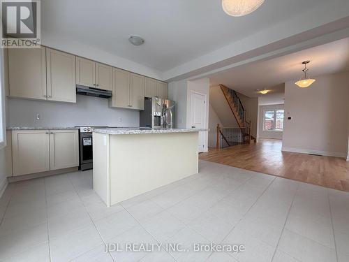 3017 Gatestone Path, Pickering, ON - Indoor Photo Showing Kitchen