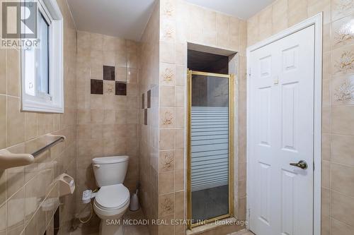 2093 The Chase, Mississauga, ON - Indoor Photo Showing Bathroom