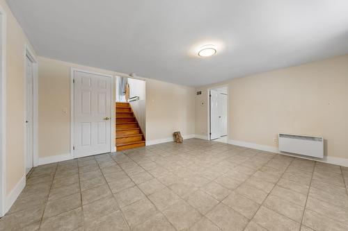 Salle familiale - 94 Rue Hébert, Napierville, QC - Indoor Photo Showing Other Room