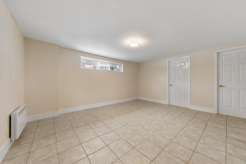 Salle familiale - 94 Rue Hébert, Napierville, QC - Indoor Photo Showing Other Room