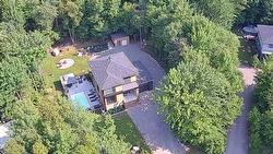 250 Rue d'Orion  Saint-Hippolyte, QC J8A 0C9