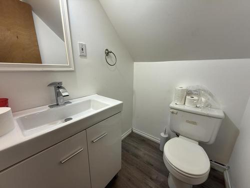 154A Kenogami Road, Longlac, ON - Indoor Photo Showing Bathroom