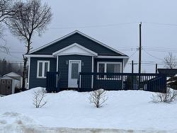 10 Howe Street  Marathon, ON P0T 2E0