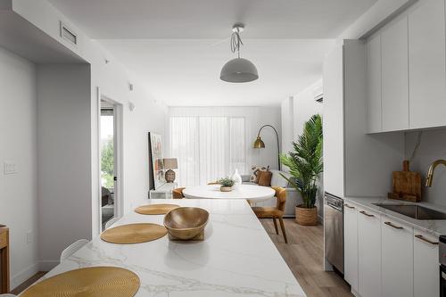 Kitchen - 514-1020 Rue Levert, Montréal (Verdun/Île-Des-Soeurs), QC - Indoor