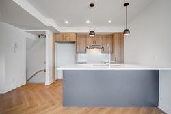 192 Rue d'Émeraude  Candiac, QC J5R 0S1