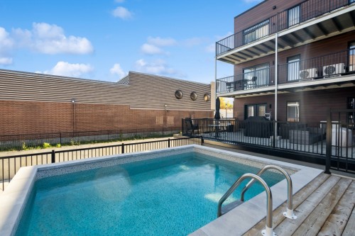Piscine - 105-85 Rue Lachapelle E., Saint-Rémi, QC - Outdoor With In Ground Pool