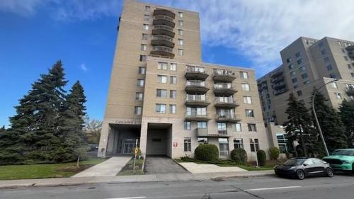 1003-11115 Boul. Cavendish  Montréal (Saint-Laurent), QC H4R 2M9