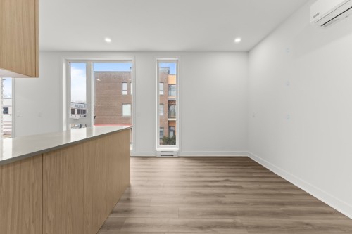 Living room - 208-3328 Rue Masson, Montréal (Rosemont/La Petite-Patrie), QC - Indoor Photo Showing Other Room