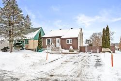 950 Rue de Bourg-Louis  Terrebonne (Terrebonne), QC J6X 1M5