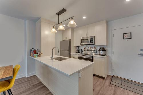 Cuisine - 313-1295 Rue Des Carrières, Montréal (Rosemont/La Petite-Patrie), QC - Indoor Photo Showing Kitchen With Upgraded Kitchen