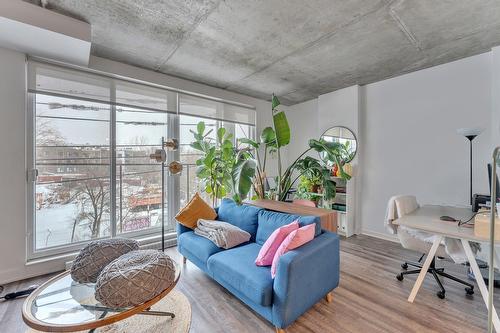 Salon - 313-1295 Rue Des Carrières, Montréal (Rosemont/La Petite-Patrie), QC - Indoor