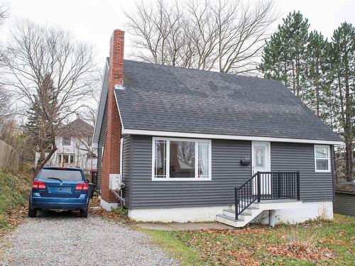 12 Lynch, Sydney River, NS 