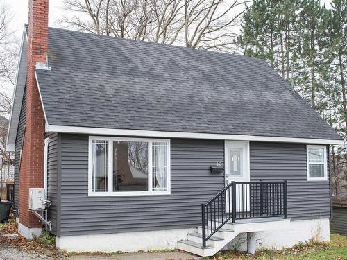 12 Lynch, Sydney River, NS 