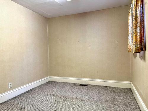 27 Beacon Street, Amherst, NS 