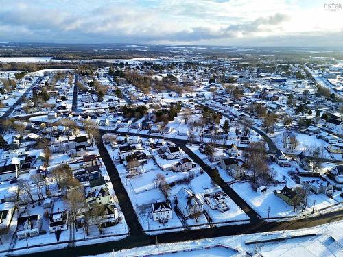 27 Beacon Street, Amherst, NS 