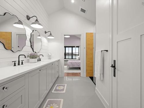 65 Shore Drive, Bedford, NS 