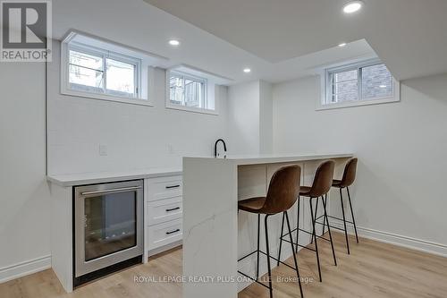 3339 Skipton Lane, Oakville, ON - Indoor