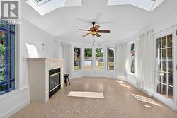 Sun room / living room - 