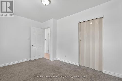 68 Sunset Boulevard, Cambridge, ON - Indoor Photo Showing Other Room