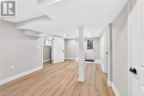 156 Walter Avenue N, Hamilton, ON - Indoor Photo Showing Other Room