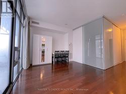 2212 - 33 CHARLES STREET E  Toronto, ON M4Y 1R9