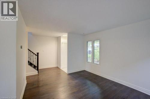 36 Fox Run, Barrie, ON - Indoor Photo Showing Other Room