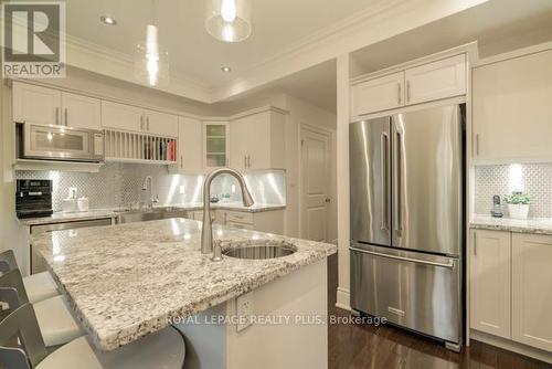 142 Rebecca Street, Oakville, ON - Indoor Photo Showing Dining Room