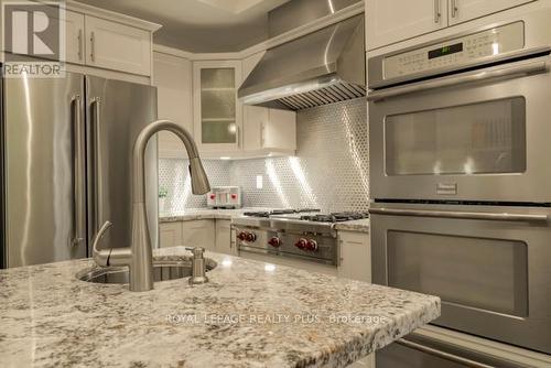 142 Rebecca Street, Oakville, ON - Indoor Photo Showing Kitchen With Stainless Steel Kitchen With Upgraded Kitchen