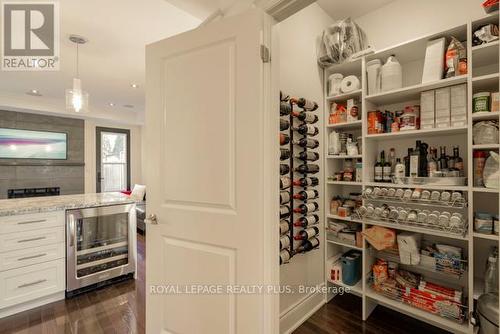 142 Rebecca Street, Oakville, ON - Indoor Photo Showing Kitchen With Stainless Steel Kitchen With Upgraded Kitchen