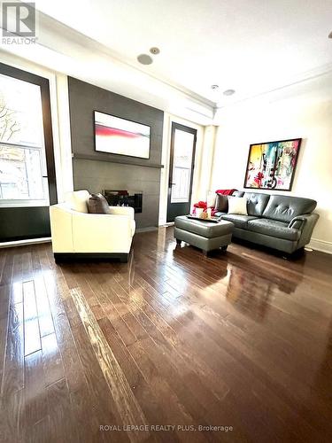 142 Rebecca Street, Oakville, ON - Indoor Photo Showing Bedroom