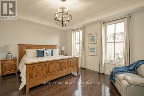 142 Rebecca Street, Oakville, ON - Indoor Photo Showing Bathroom